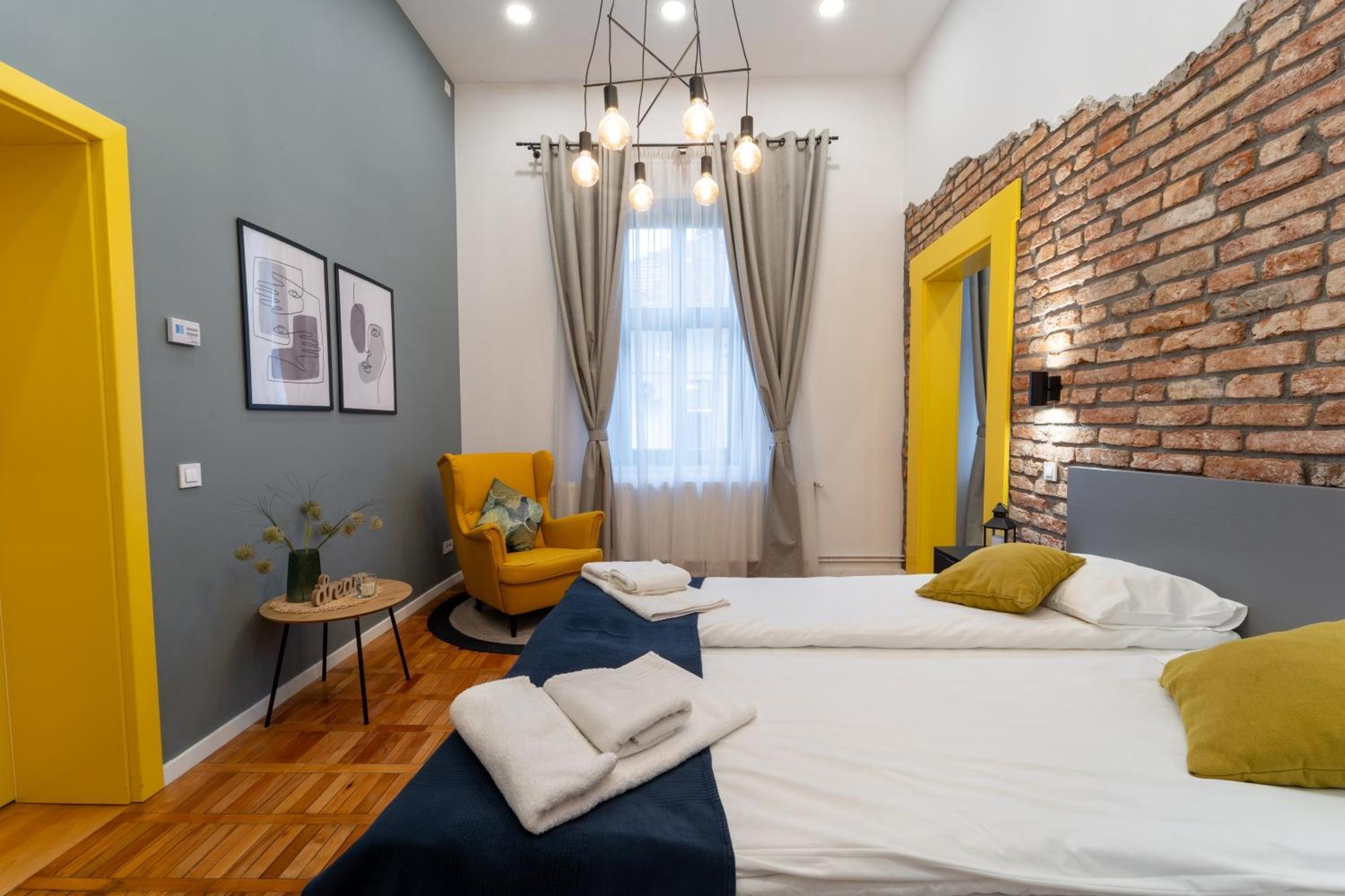 5 Star Luxury Studio-Old Town Center Cluj-Napoca Buitenkant foto